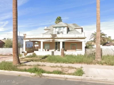4BR House for Sale in Phoenix, AZ