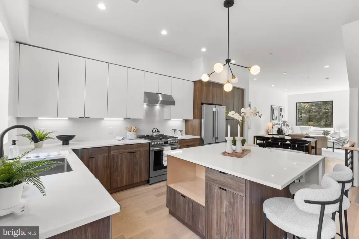 4BR Townhouse for Sale in Philadelphia, PA