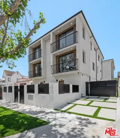 3BR Townhouse for Rent in Los Angeles, CA