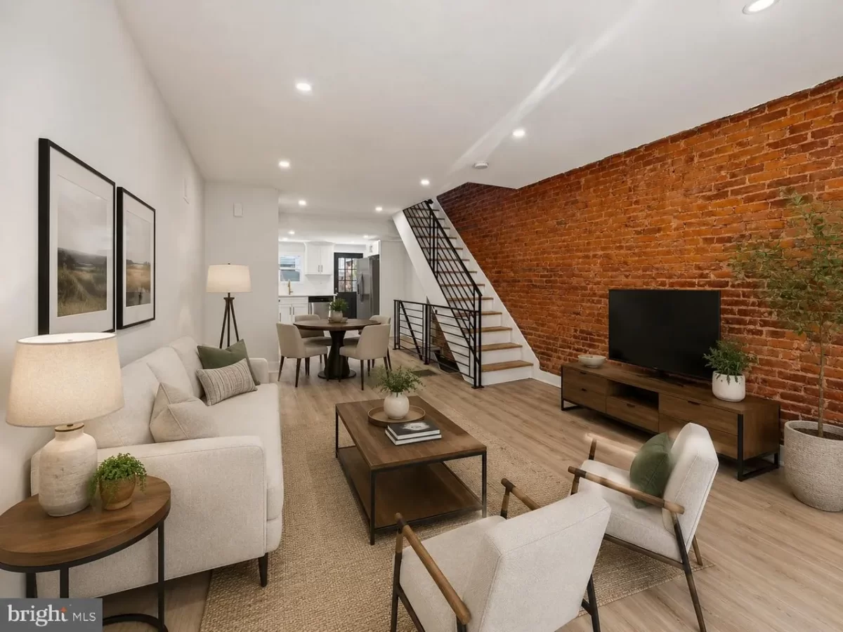 2BR Townhouse for Sale in Philadelphia, PA