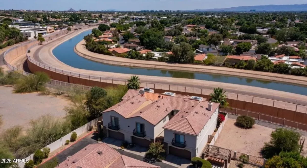 3BR Townhouse for Rent in Phoenix, AZ