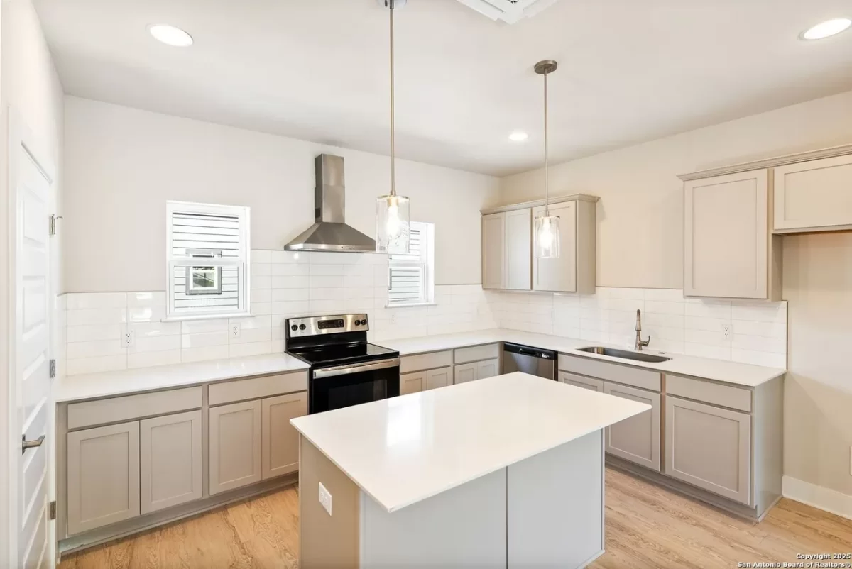 3BR House for Sale in San Antonio, TX