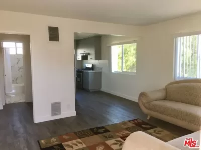 2BR Townhouse for Rent in Los Angeles, CA