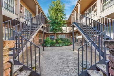 2BR Condo for Rent in Houston, TX
