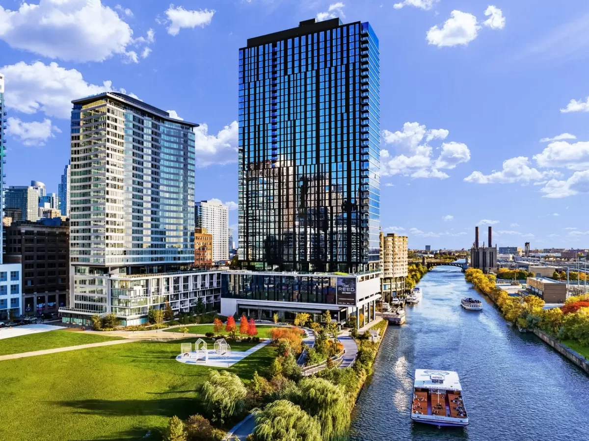 2BR Condo for Sale in Chicago, IL