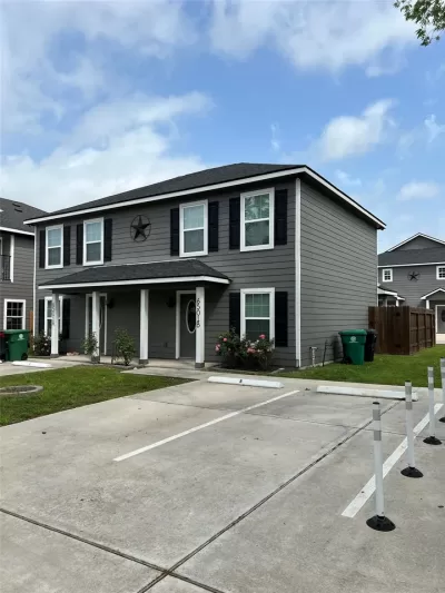 4BR Multi-Family for Sale in Houston, TX