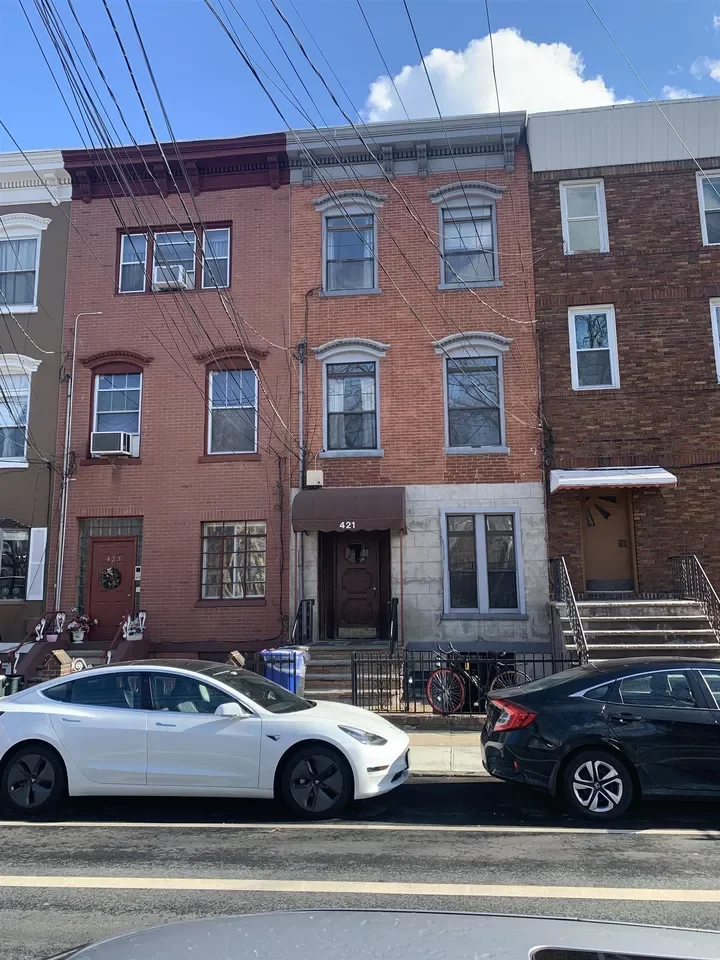 2BR Multi-Family for Rent in Hoboken, NJ