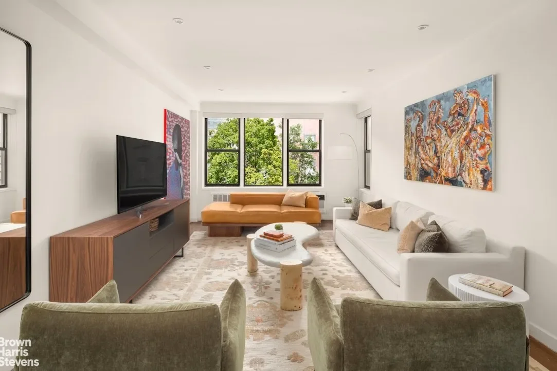 1BR Multi-Family for Sale in Manhattan, NY