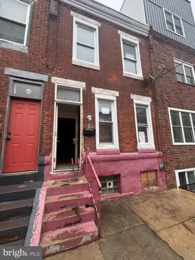 2BR Townhouse for Sale in Philadelphia, PA