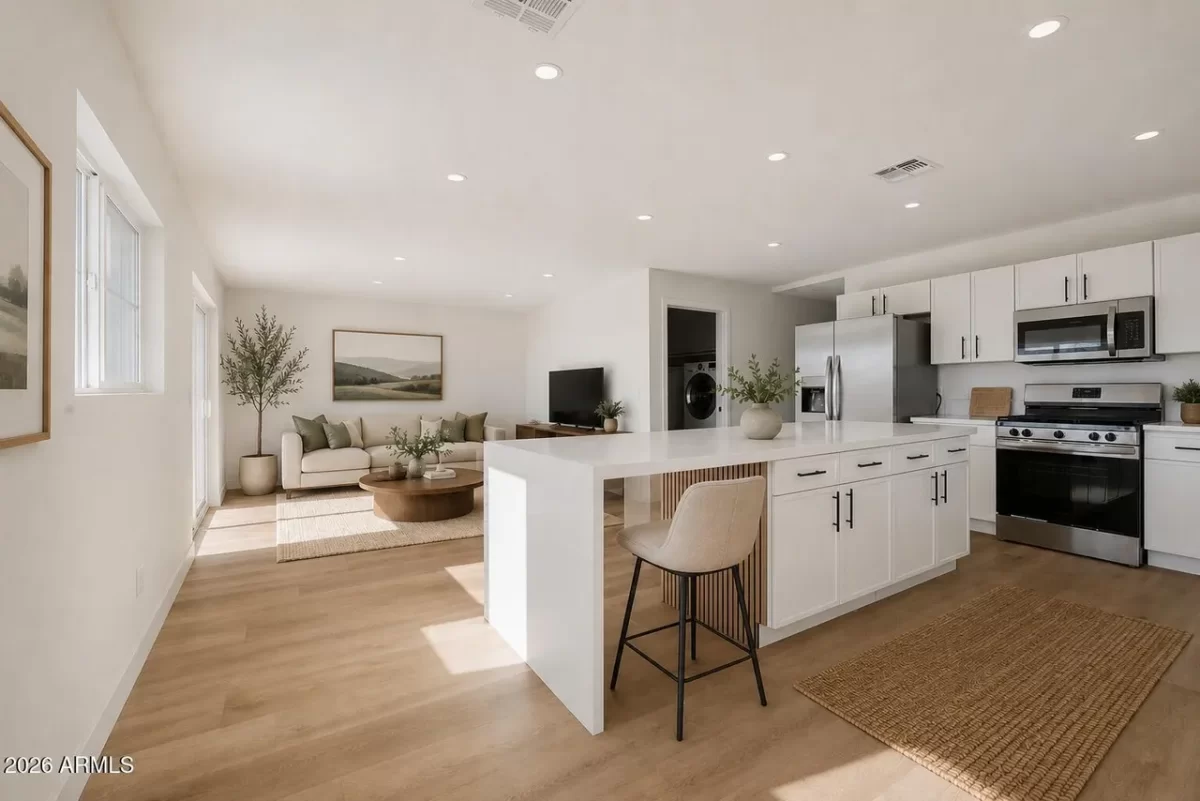 4BR House for Sale in Phoenix, AZ