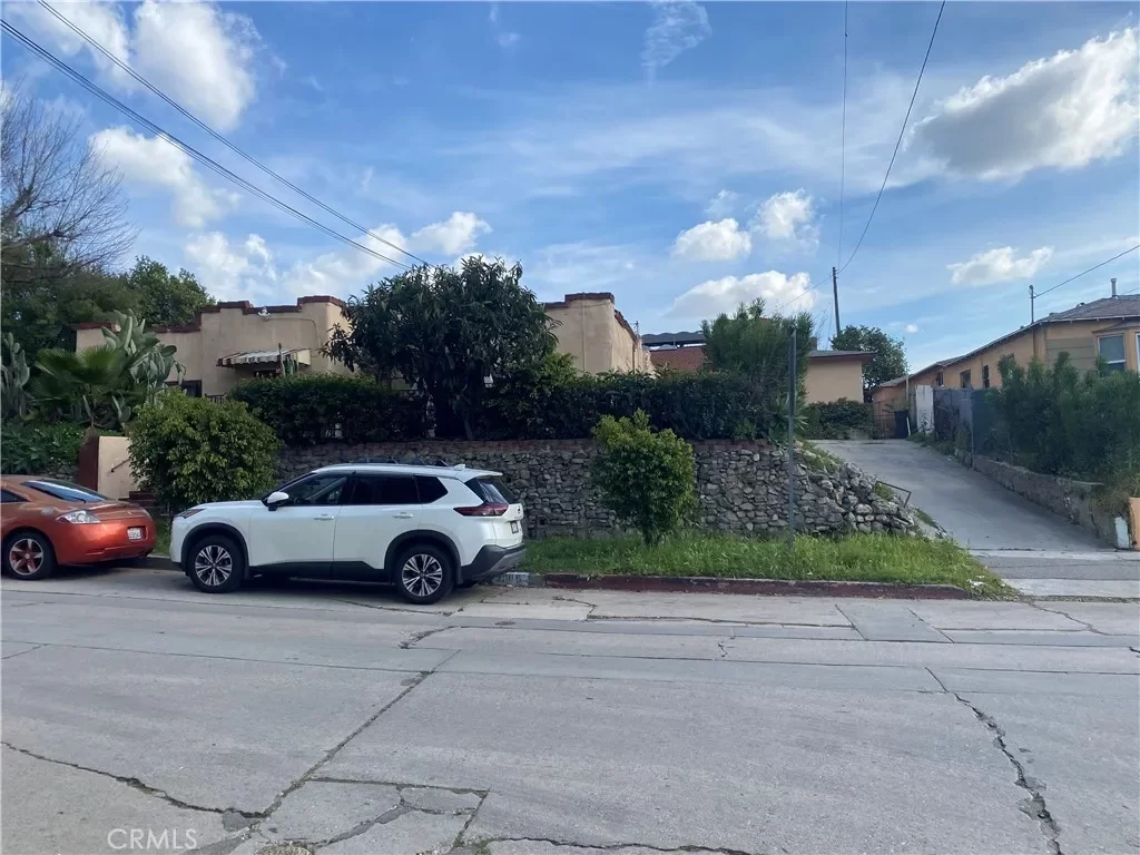 13BR Multi-Family for Sale in Los Angeles, CA