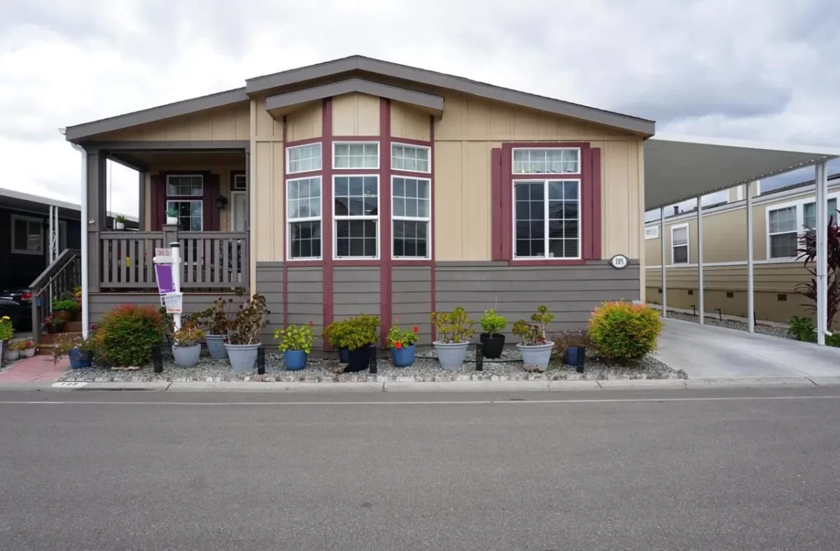 4BR Mobile Home for Sale in Sunnyvale, CA