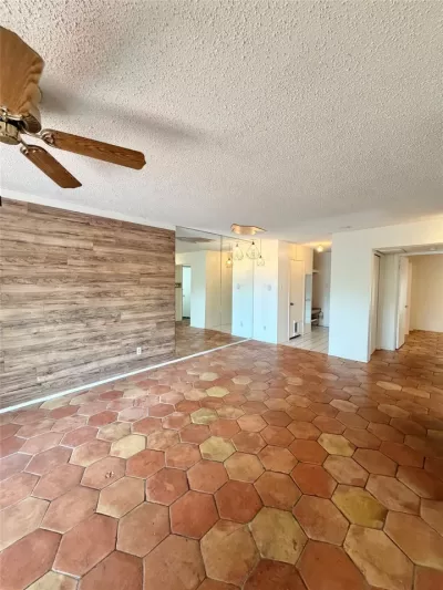 2BR Condo for Sale in Houston, TX