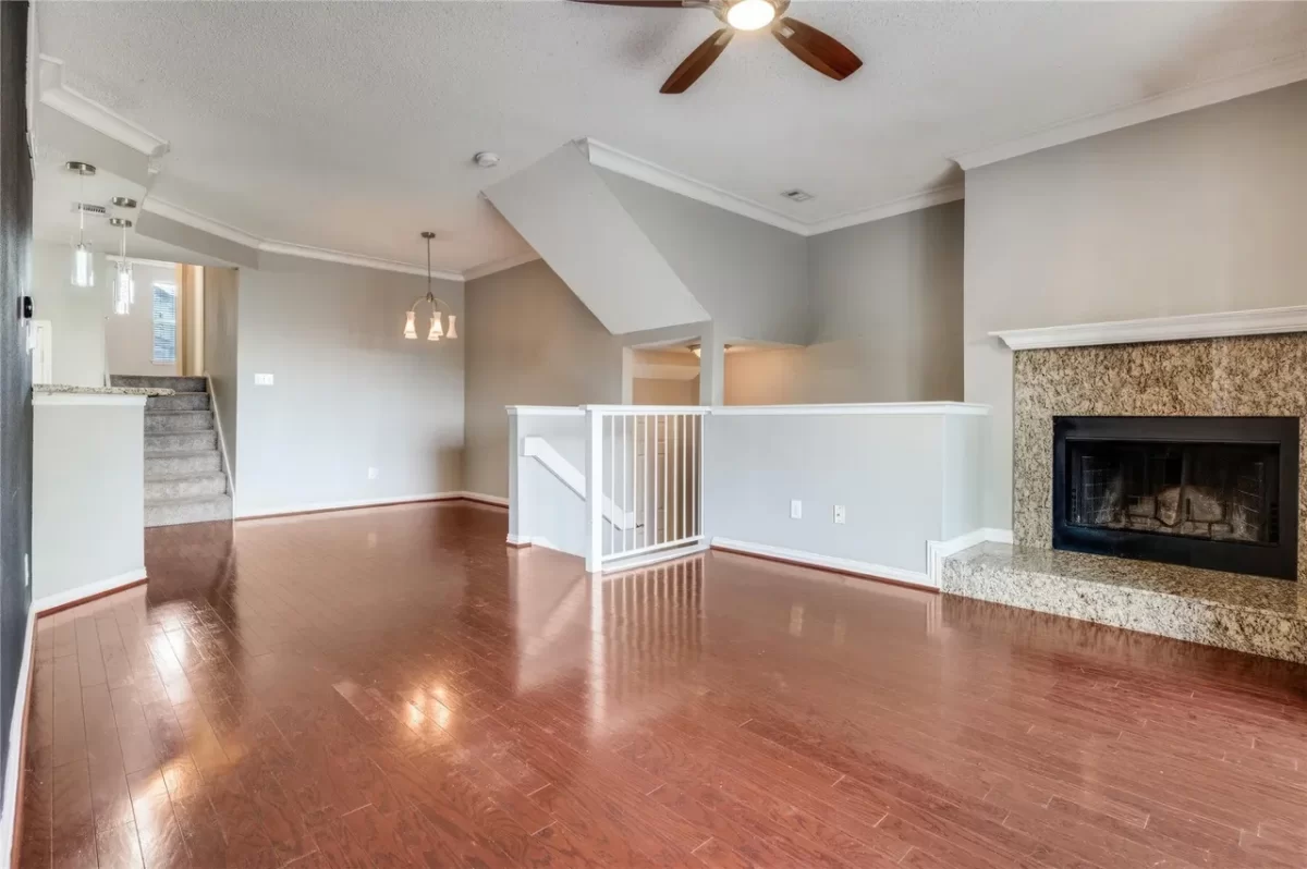 2BR Townhouse for Rent in Dallas, TX