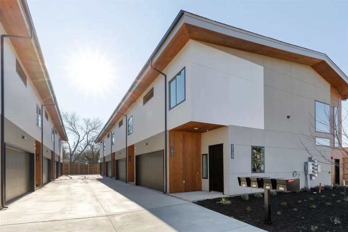 2BR Condo for Sale in Dallas, TX