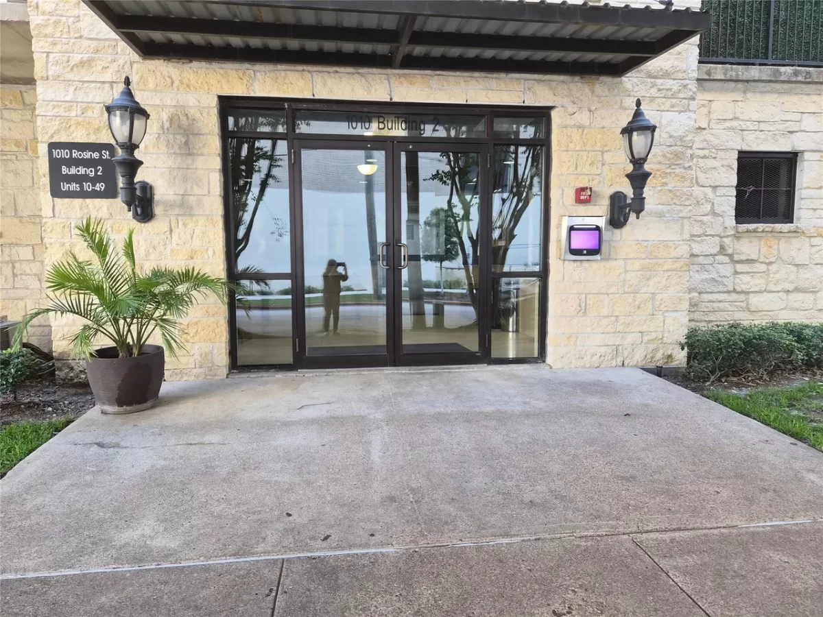 2BR Condo for Rent in Houston, TX