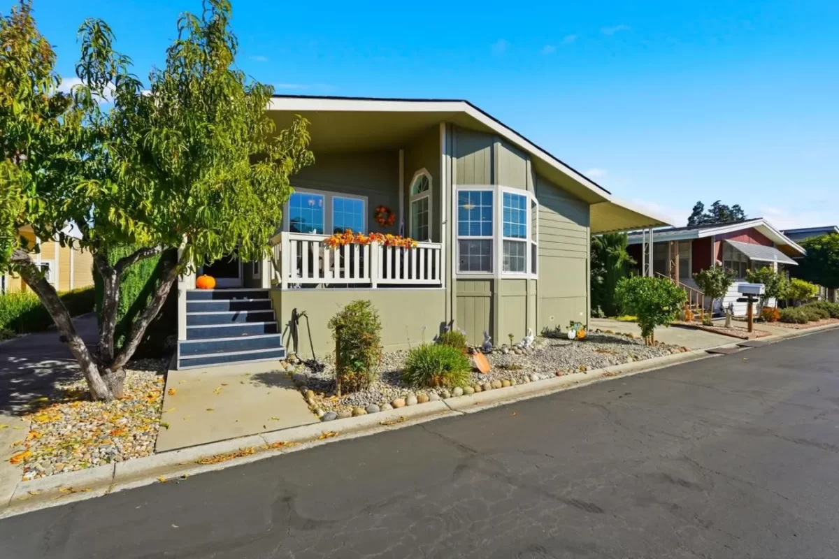 3BR Mobile Home for Sale in San Jose, CA