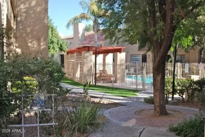 2BR Townhouse for Rent in Phoenix, AZ