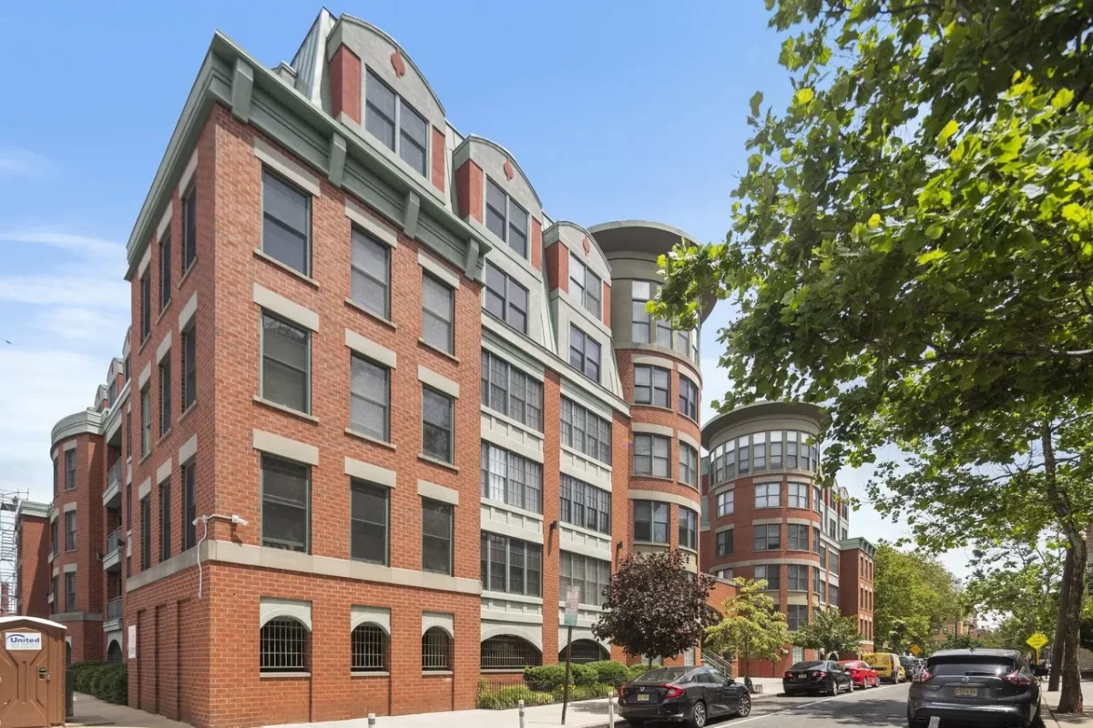 1BR Condo for Sale in Hoboken, NJ