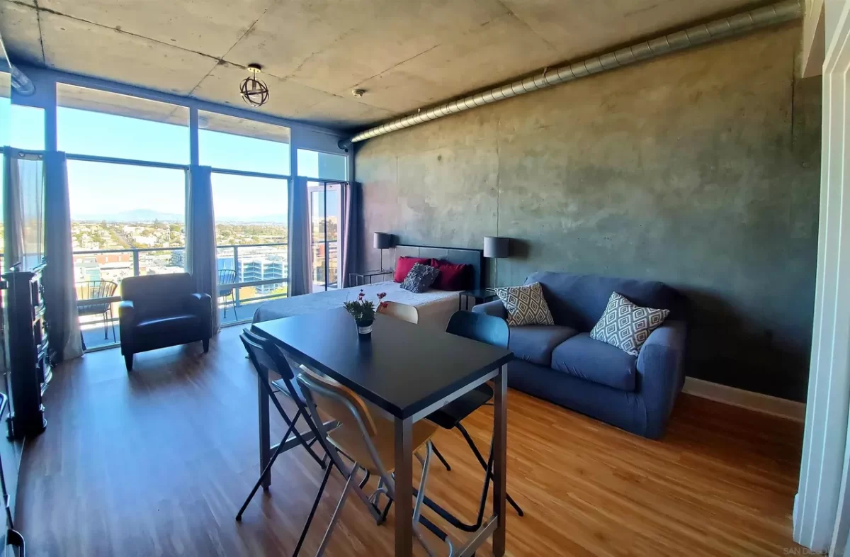 Condo for Sale in San Diego, CA