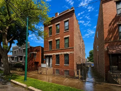 2BR Apartment for Rent in Chicago, IL