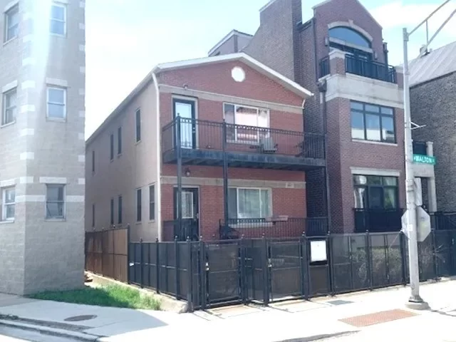 4BR Condo for Rent in Chicago, IL