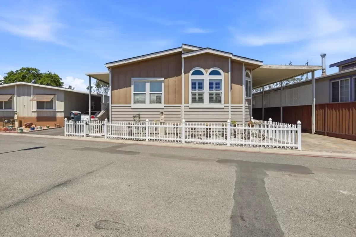 3BR Mobile Home for Sale in San Jose, CA