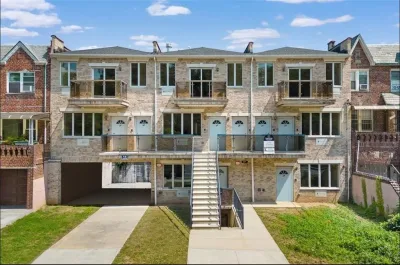 2BR Condo for Sale in Brooklyn, NY