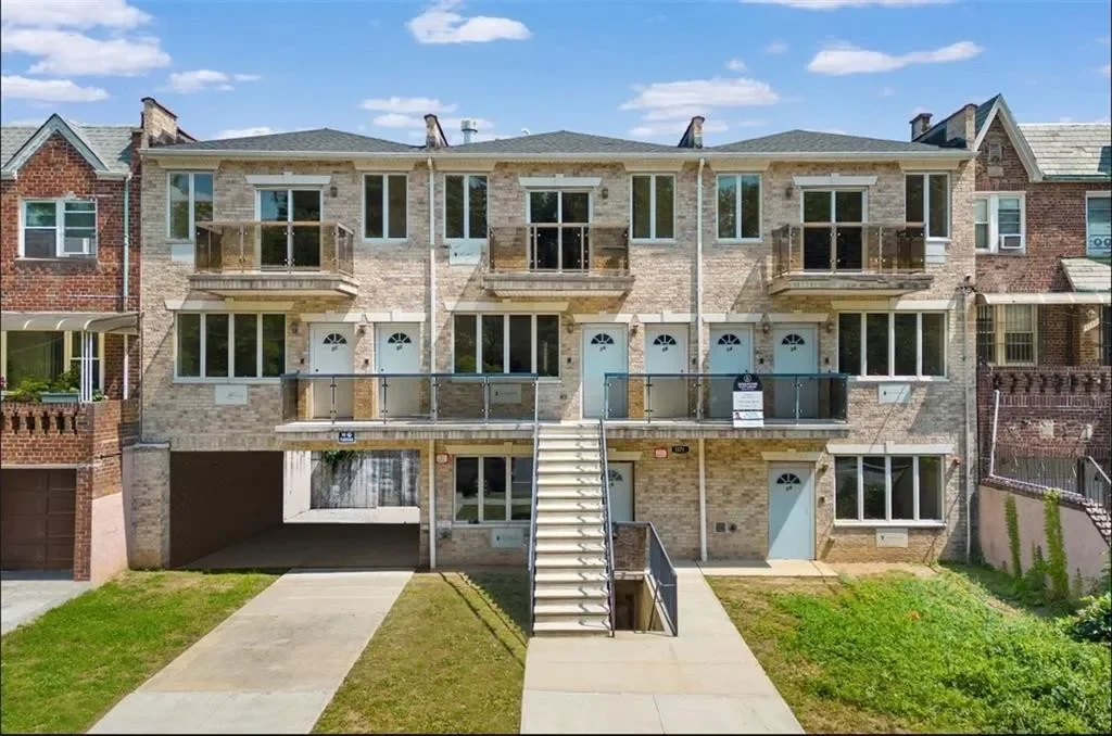 2BR Condo for Sale in Brooklyn, NY