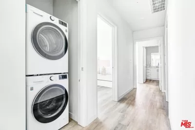 2BR Apartment for Rent in Los Angeles, CA