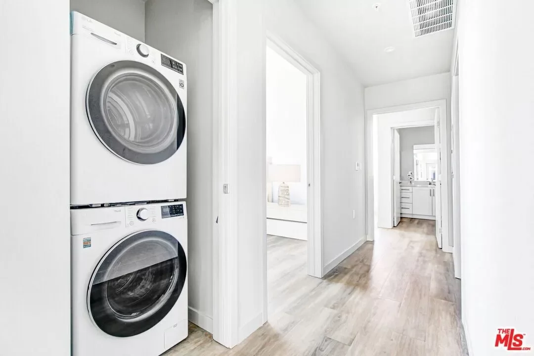 2BR Apartment for Rent in Los Angeles, CA