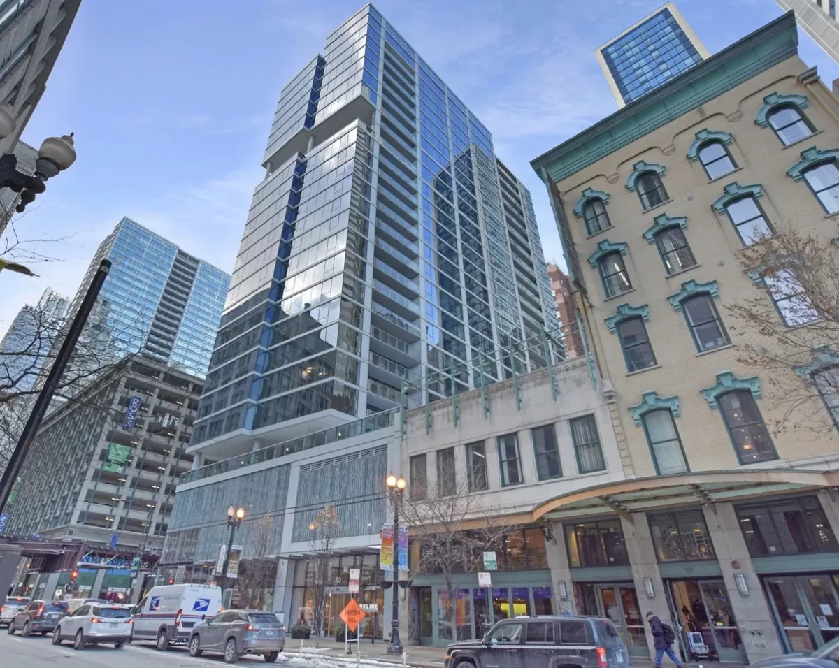 2BR Apartment for Rent in Chicago, IL