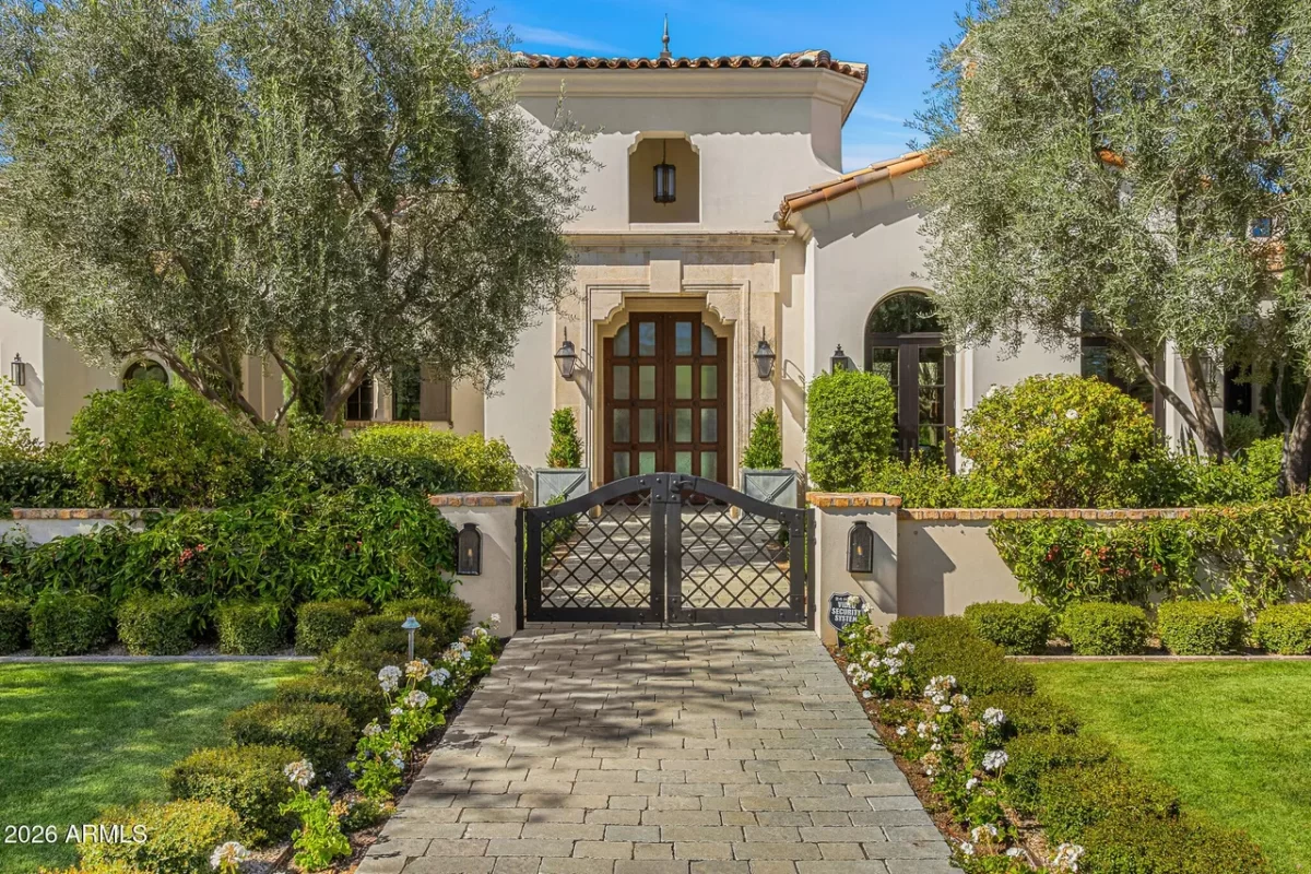 5BR House for Sale in Paradise Valley, AZ