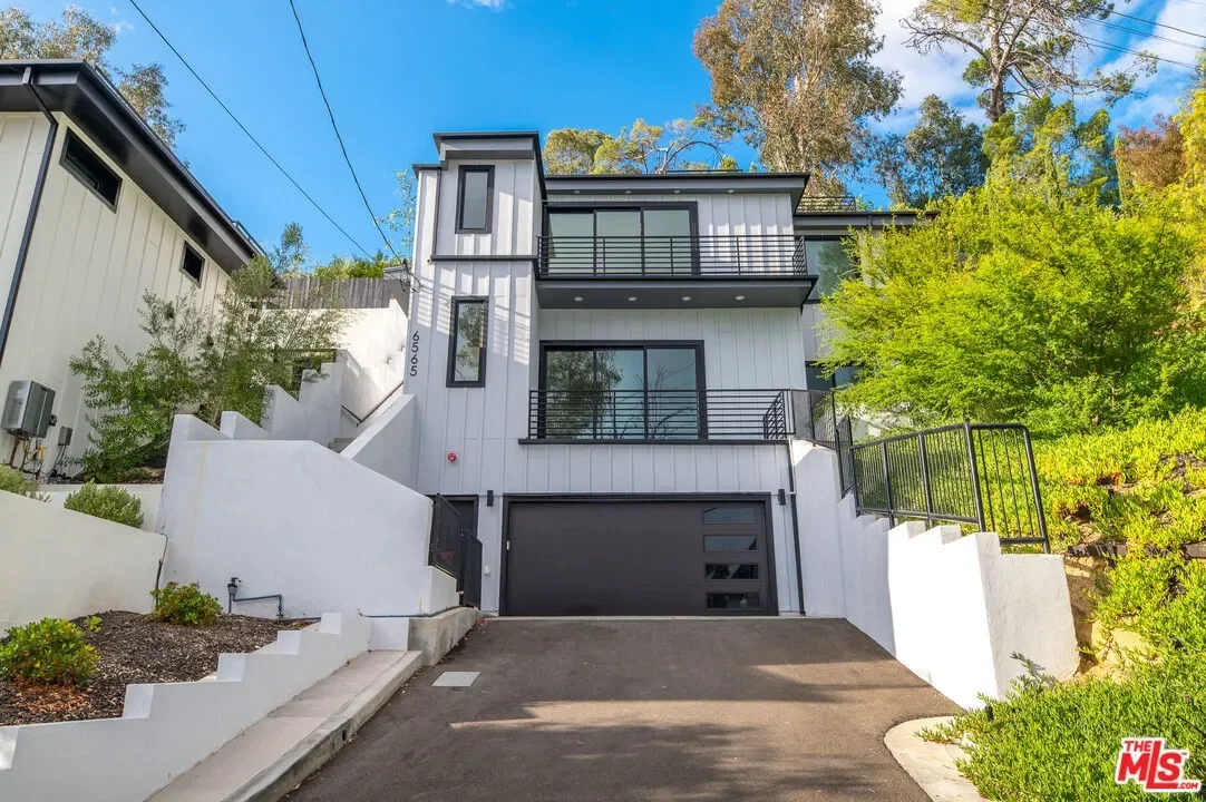 3BR House for Sale in Los Angeles, CA