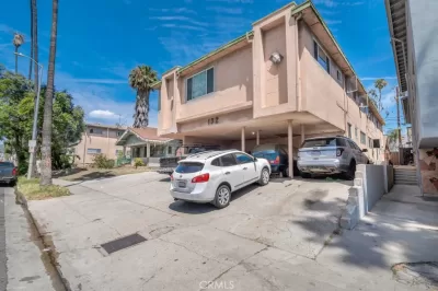 8BR Multi-Family for Sale in Los Angeles, CA