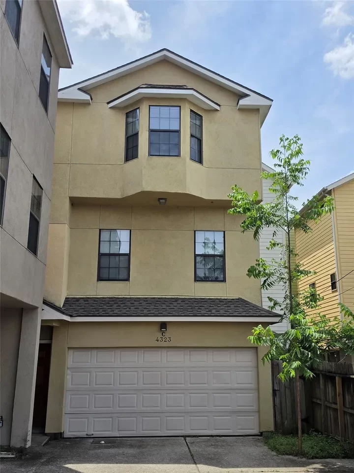 3BR House for Sale in Houston, TX