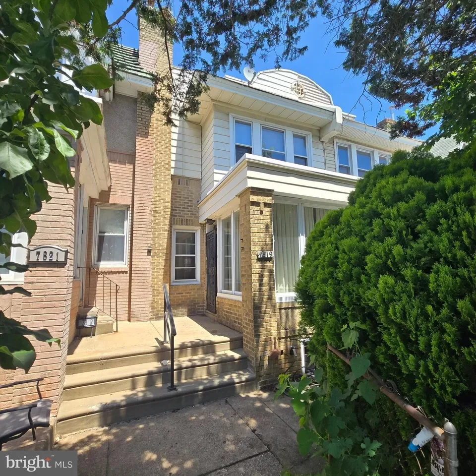 3BR Townhouse for Sale in Philadelphia, PA