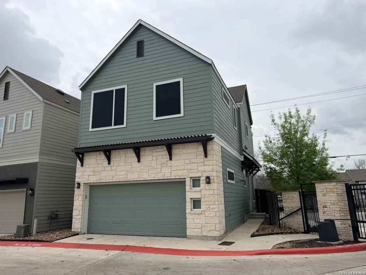 3BR House for Sale in San Antonio, TX