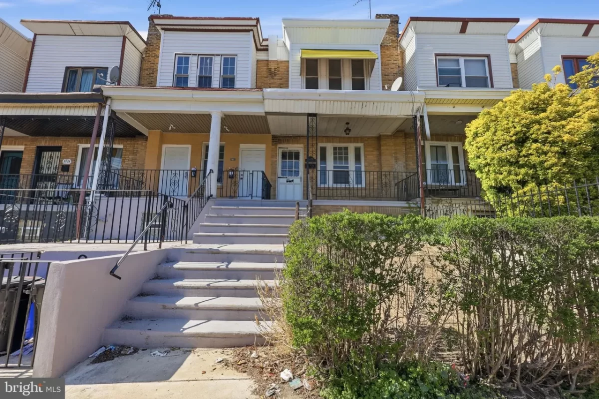 3BR Townhouse for Sale in Philadelphia, PA