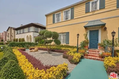 8BR Multi-Family for Sale in Los Angeles, CA