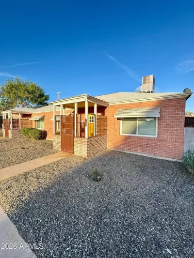 2BR Townhouse for Rent in Phoenix, AZ