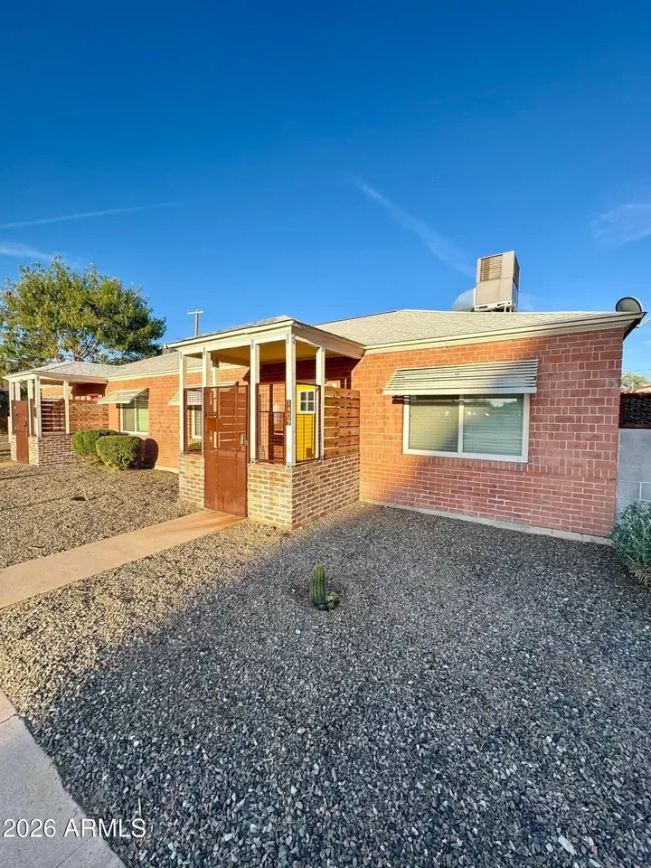 2BR Townhouse for Rent in Phoenix, AZ