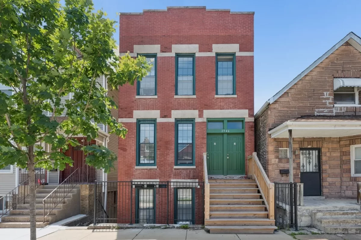 6BR Multi-Family for Sale in Chicago, IL