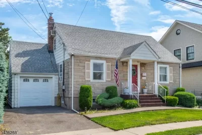 3BR House for Sale in Clifton, NJ
