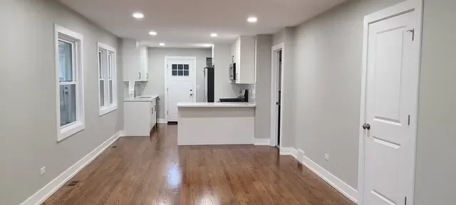 4BR Apartment for Rent in Chicago, IL