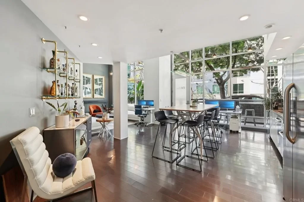 1BR Condo for Sale in Ca, SD