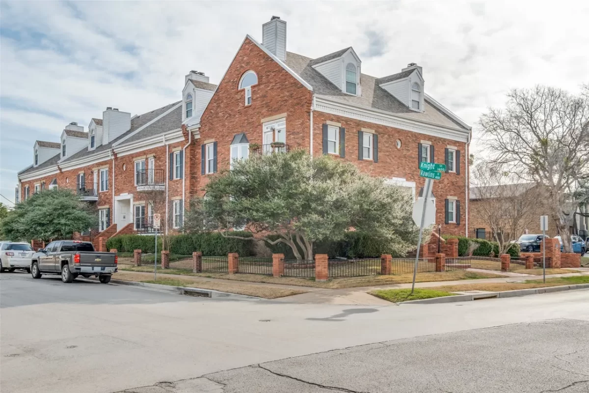 2BR Condo for Sale in Dallas, TX