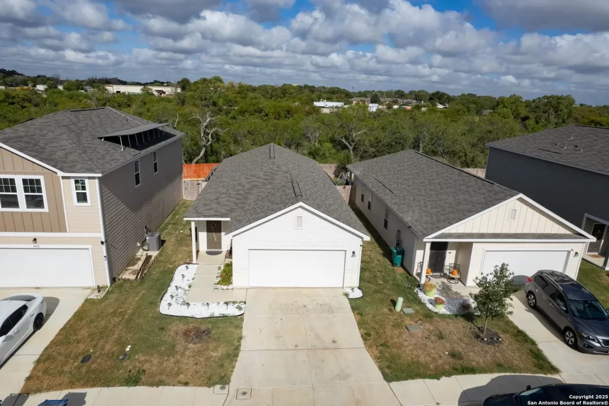 3BR House for Sale in San Antonio, TX