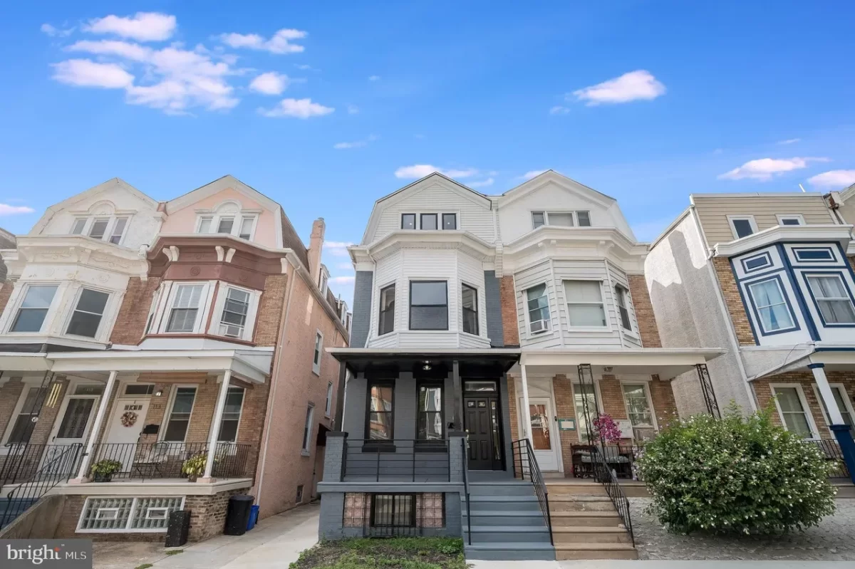 5BR Townhouse for Sale in Philadelphia, PA