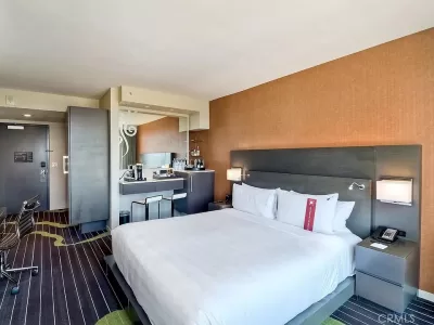 Condo for Sale in San Diego, CA